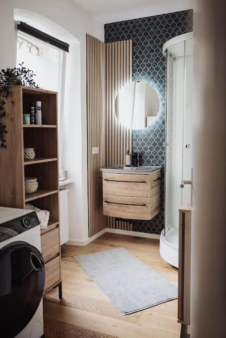 Cozy Dreams: Deluxe 2-Zimmer-Apartment -Kueche Nuremberg Extérieur photo